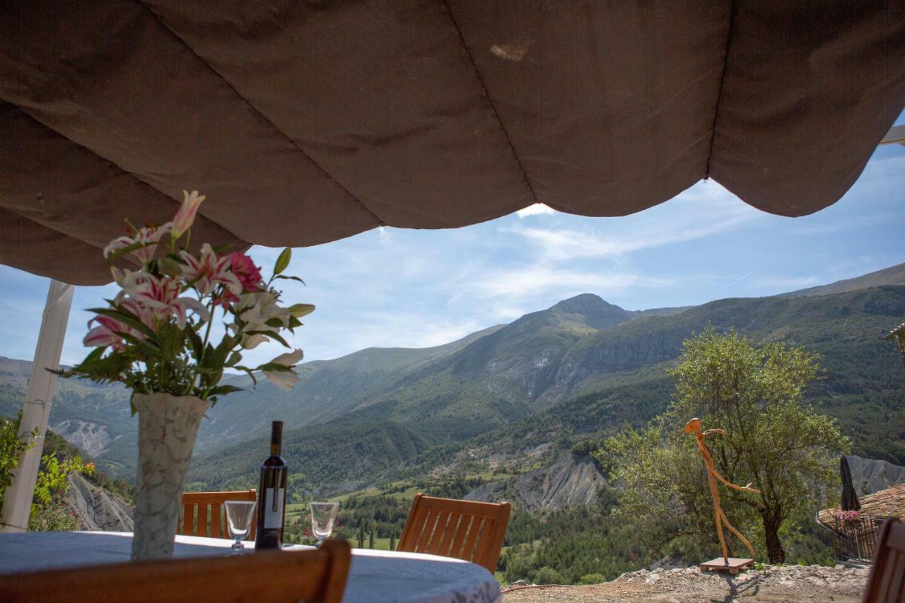 Gaia, Maison D'Hotes Verdon, Vue Feerique Blieux Eksteriør billede